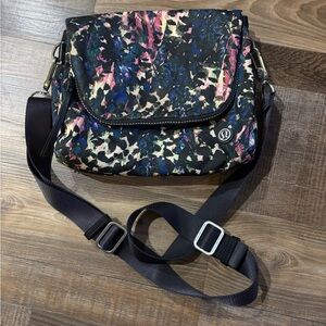 Lululemon Party Om Bag